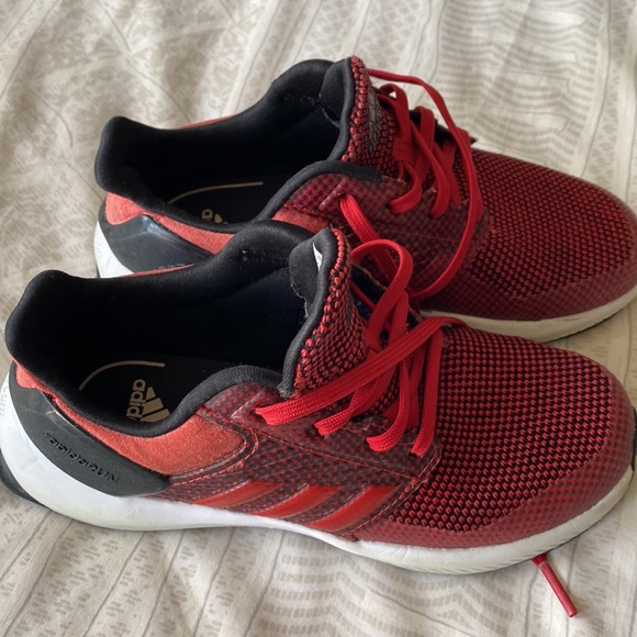 adidas Performance Boys' RapidaRun K Running Shoe, 12K US - Picture 2 of 8